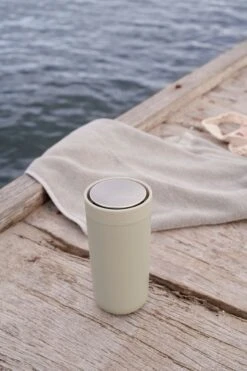 Stelton To Go Click Vacuum Insulated Cup 0.4 L -Billi Bi butik stelton termokop to go slik vacuum insulated cup 0 4 l black 1028960