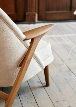 Warm Nordic Wingman Lounge Chair -Billi Bi butik warm nordic loungestol wingman lounge chair barnum 02 sandy 518164