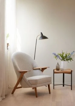 Warm Nordic Wingman Lounge Chair -Billi Bi butik warm nordic loungestol wingman lounge chair barnum 02 sandy 6593849